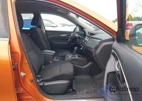 2017 Nissan Rogue Sv z USA, uszkodzony, nr VIN 5N1AT2MV4HC742064